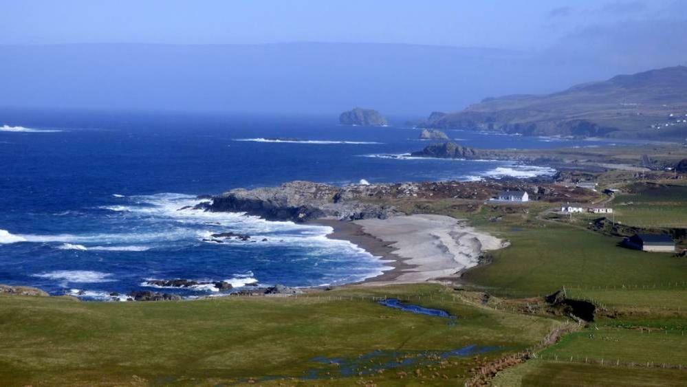 Inish House Holiday home *