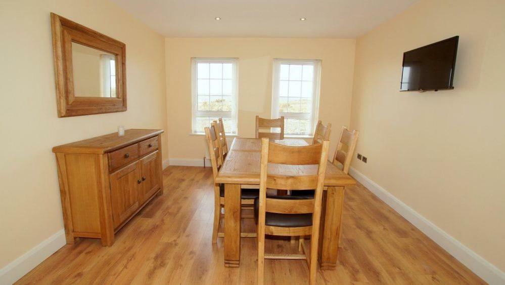Holiday home Inish House *
